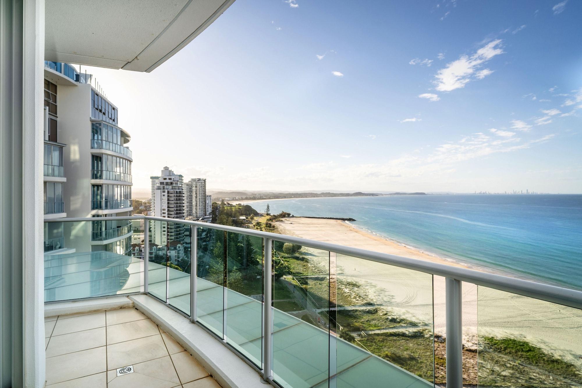 Reflection On The Sea Hotel Coolangatta Exterior photo